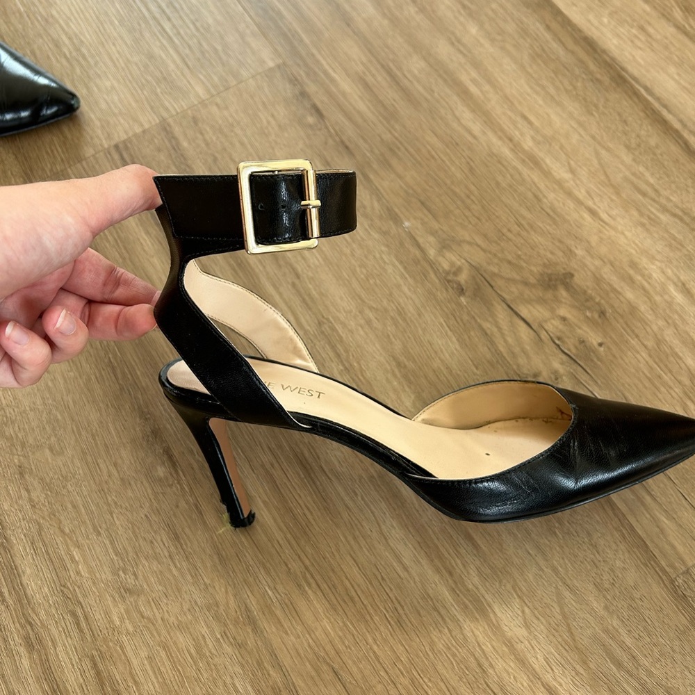 Nine West Black Pointed Toe Heels